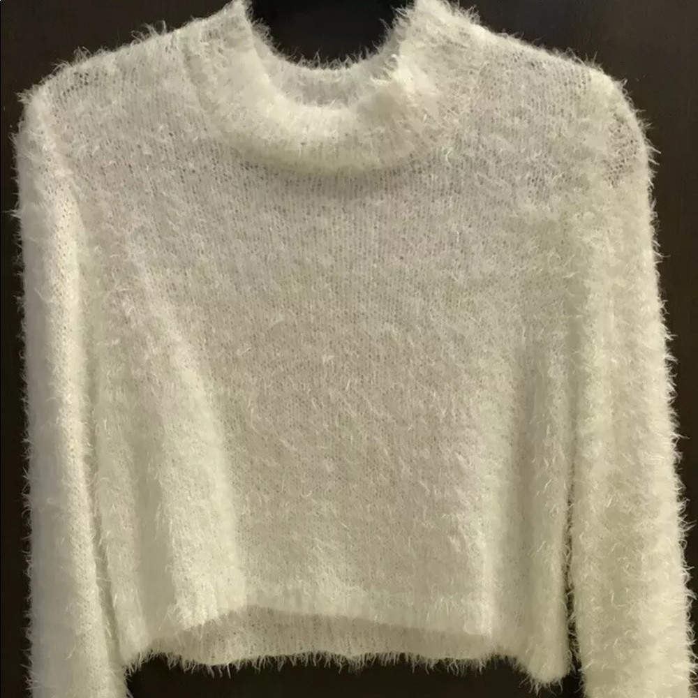 NWOT Wild Fable White fuzzy Mock Neck Sweater Sz.L